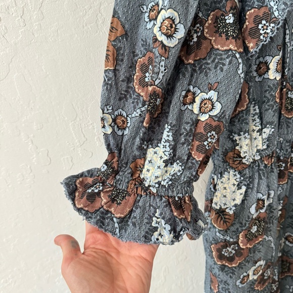 Sea New York Lucinda Seersucker Flutter Sleeve High Neck Ruffle Midi Dress - Picture 7 of 16